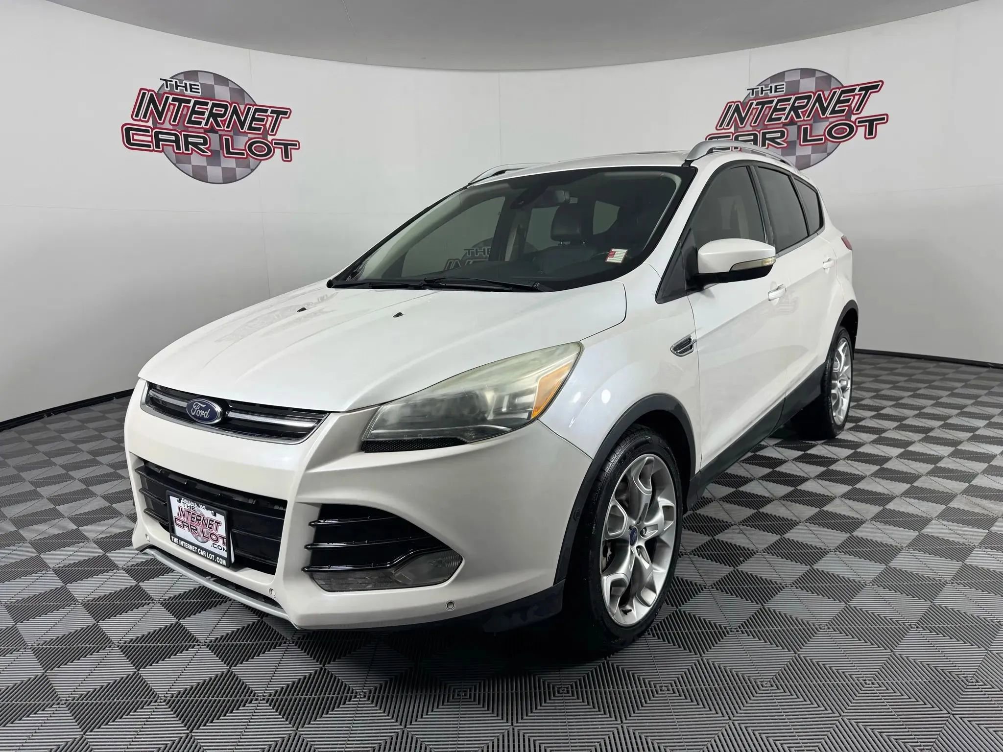 Used 2014 Ford Escape Titanium w/ Equipment Group 401A image 3