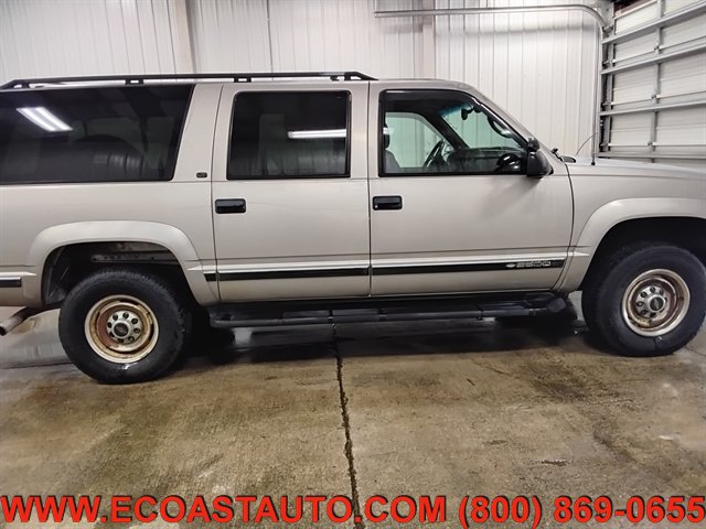 Used 1999 Chevrolet Suburban 2500 w/ Preferred Equipment Group 3 AWD/4WD image 5