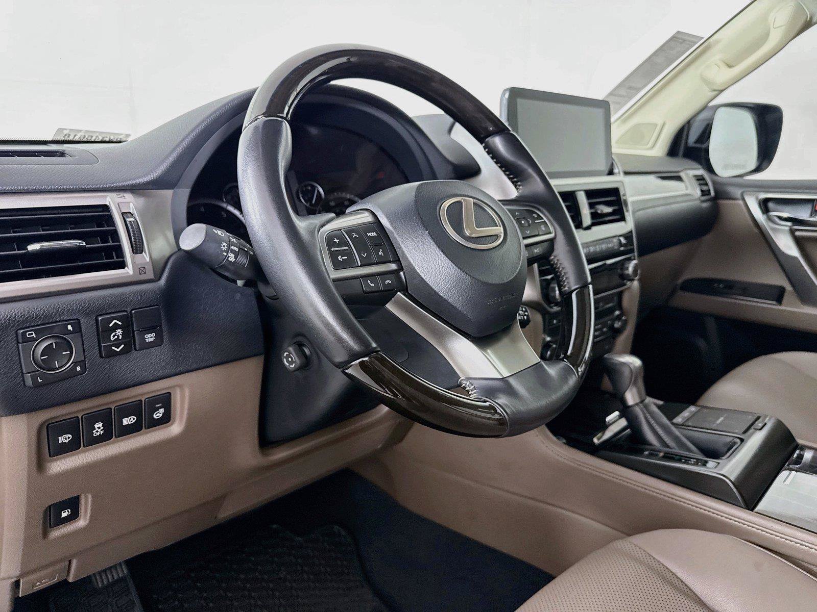 Used 2023 Lexus GX 460 Premium w/ Premium Plus Package AWD/4WD image 4
