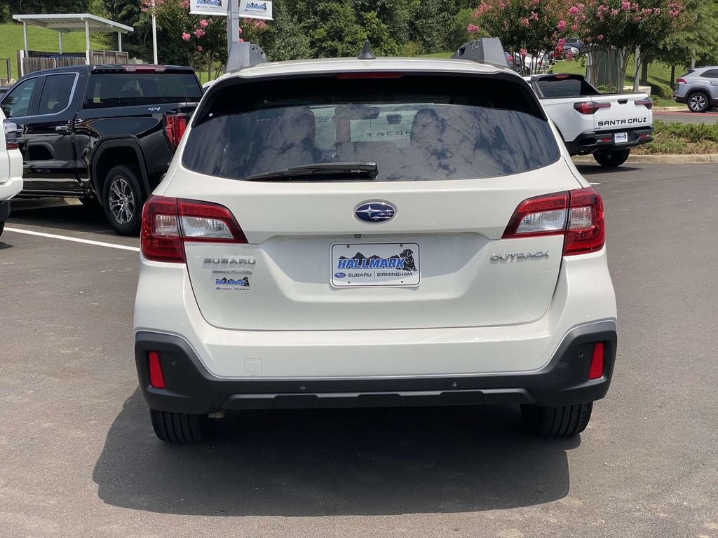 Used 2019 Subaru Outback 2.5i Limited AWD/4WD image 3
