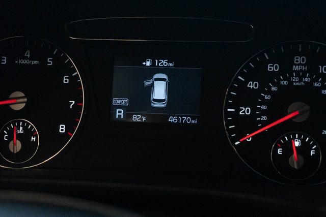 Used 2020 Kia Sorento LX FWD image 29
