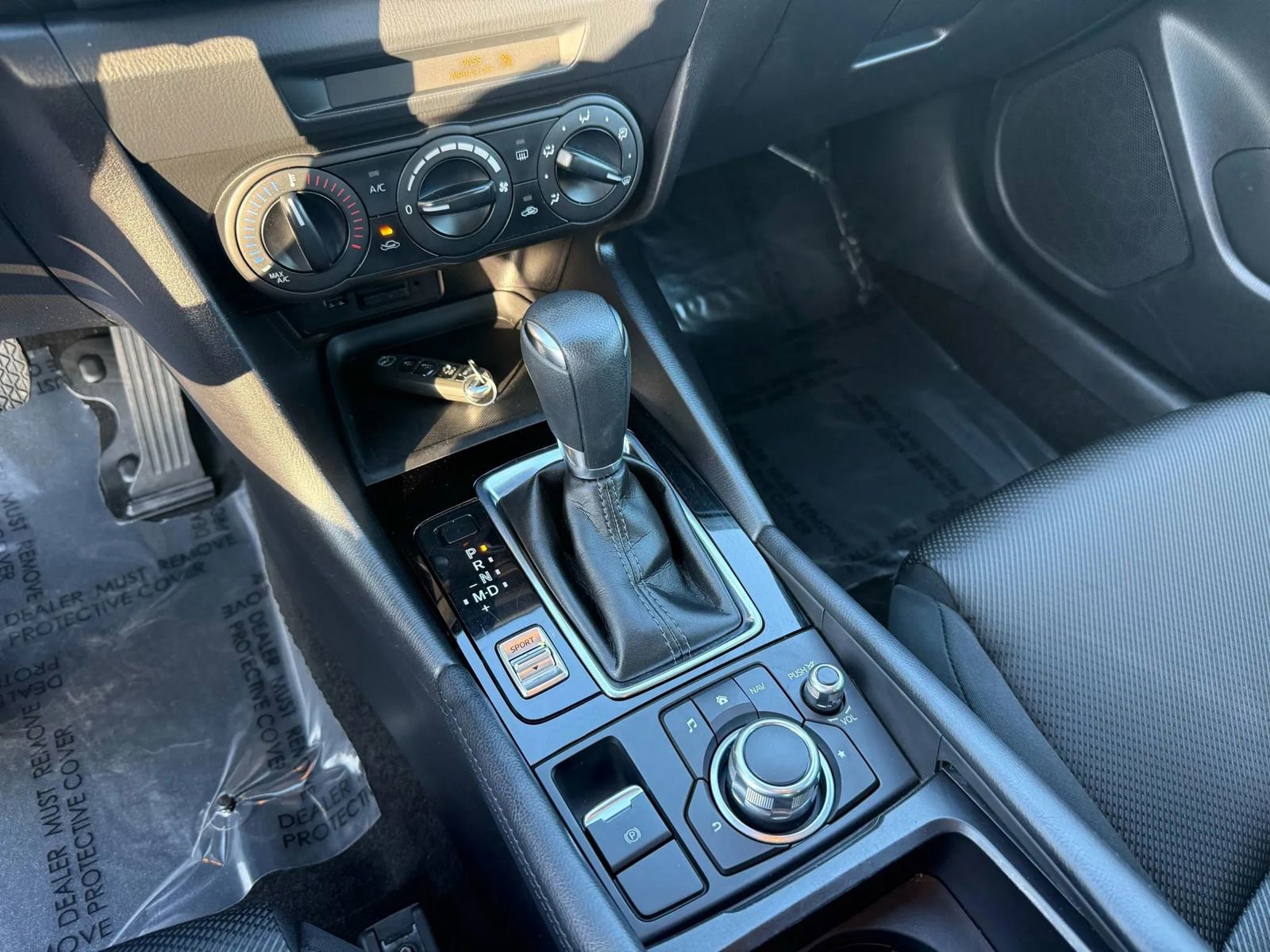 Used 2017 MAZDA MAZDA3 Sport image 17