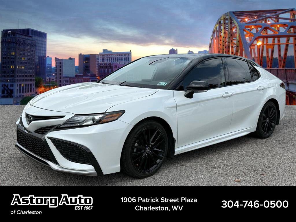 Used 2023 Toyota Camry XSE w/ Cold Weather Package FWD image 7