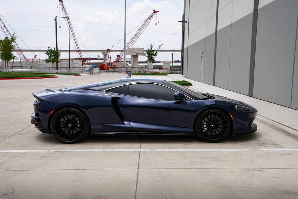 Used 2020 McLaren GT RWD image 9