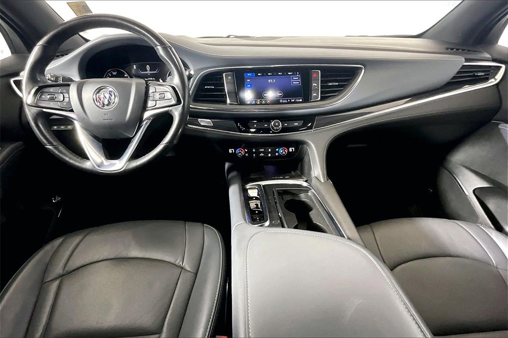 Used 2024 Buick Enclave Premium image 11