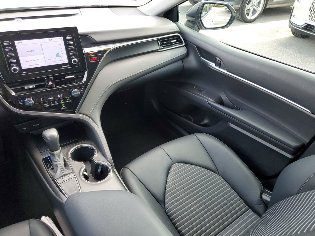Used 2023 Toyota Camry SE w/ Convenience Package image 15