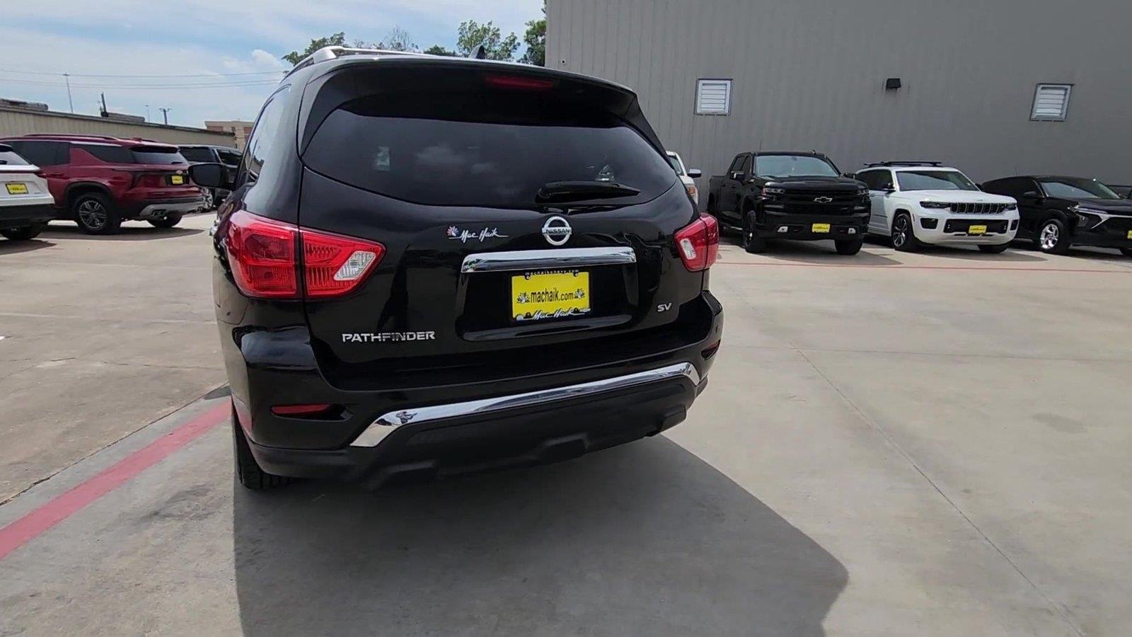 Used 2019 Nissan Pathfinder SV FWD image 7