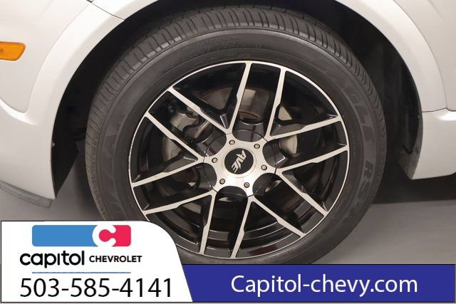 Used 2013 Chevrolet Captiva Sport LTZ FWD image 8