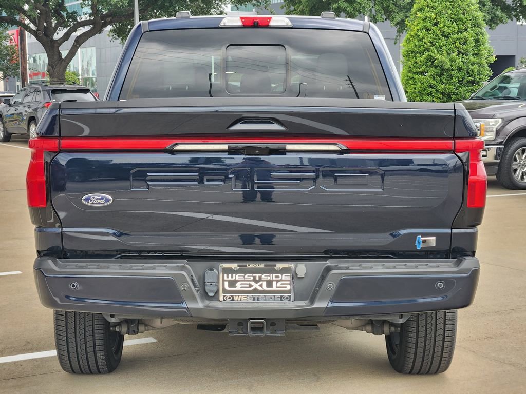 Used 2023 Ford F150 Lightning Platinum AWD/4WD image 6