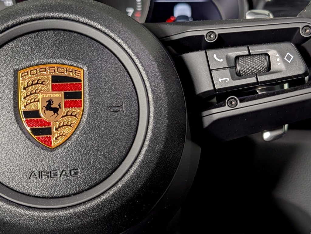 New 2026 Porsche Macan AWD/4WD image 38