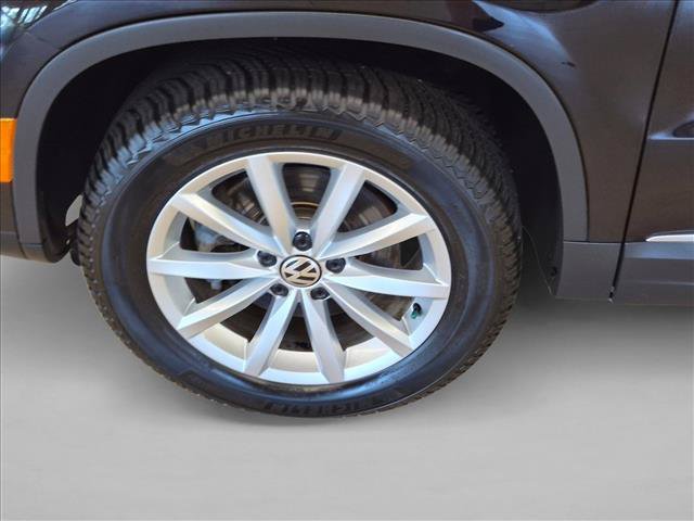 Used 2017 Volkswagen Tiguan Wolfsburg Edition AWD/4WD image 25