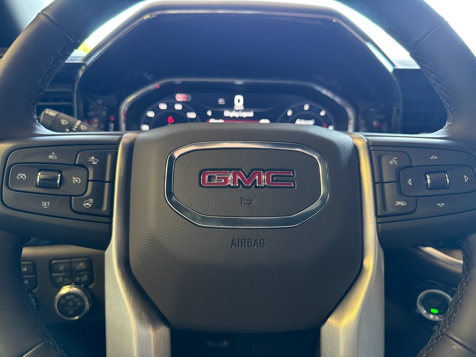 New 2026 GMC Sierra 2500 SLT w/ SLT Premium Package AWD/4WD image 26