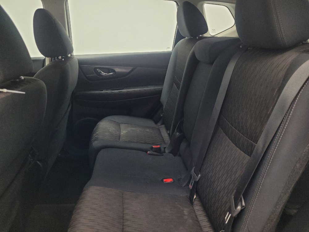 Used 2018 Nissan Rogue S FWD image 18