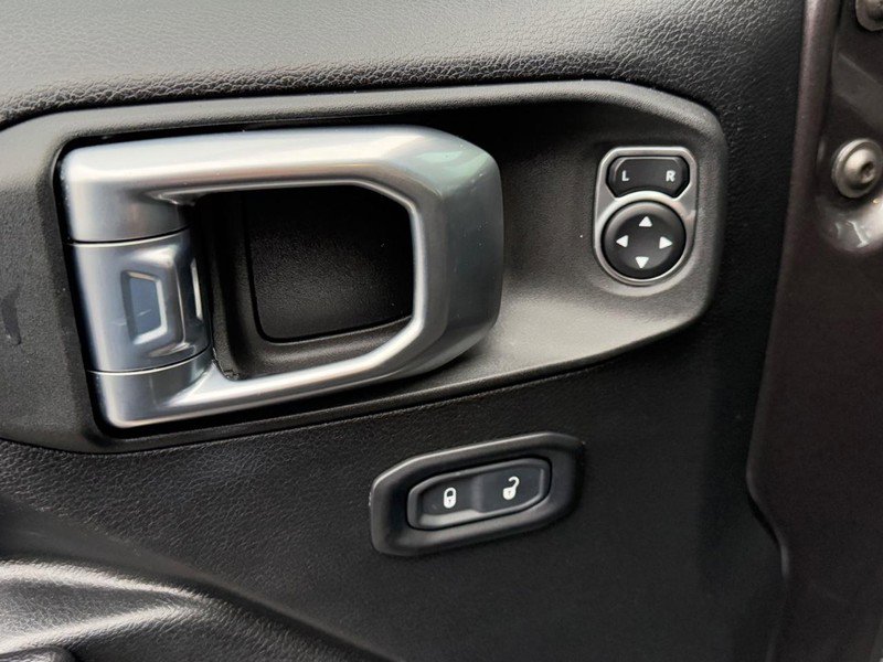 Used 2021 Jeep Wrangler Unlimited Sport image 15