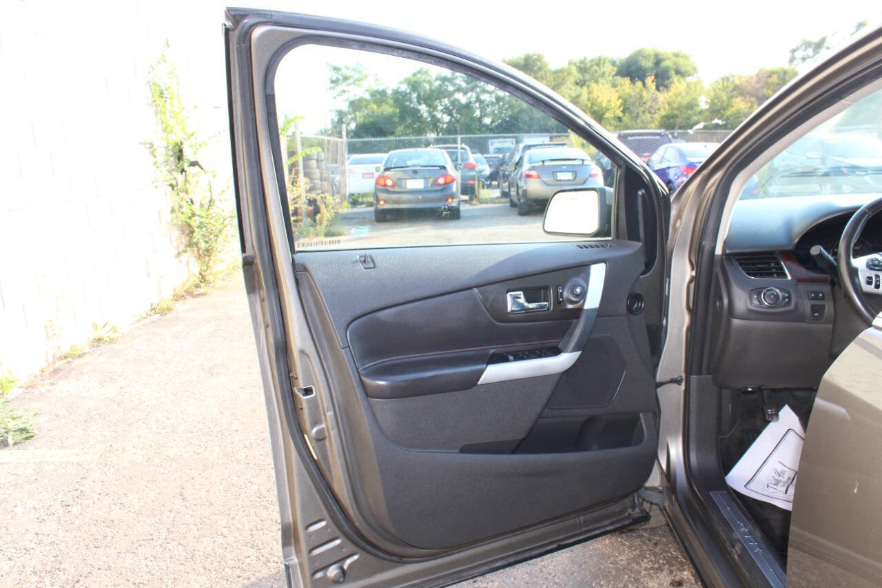 Used 2013 Ford Edge Limited image 10