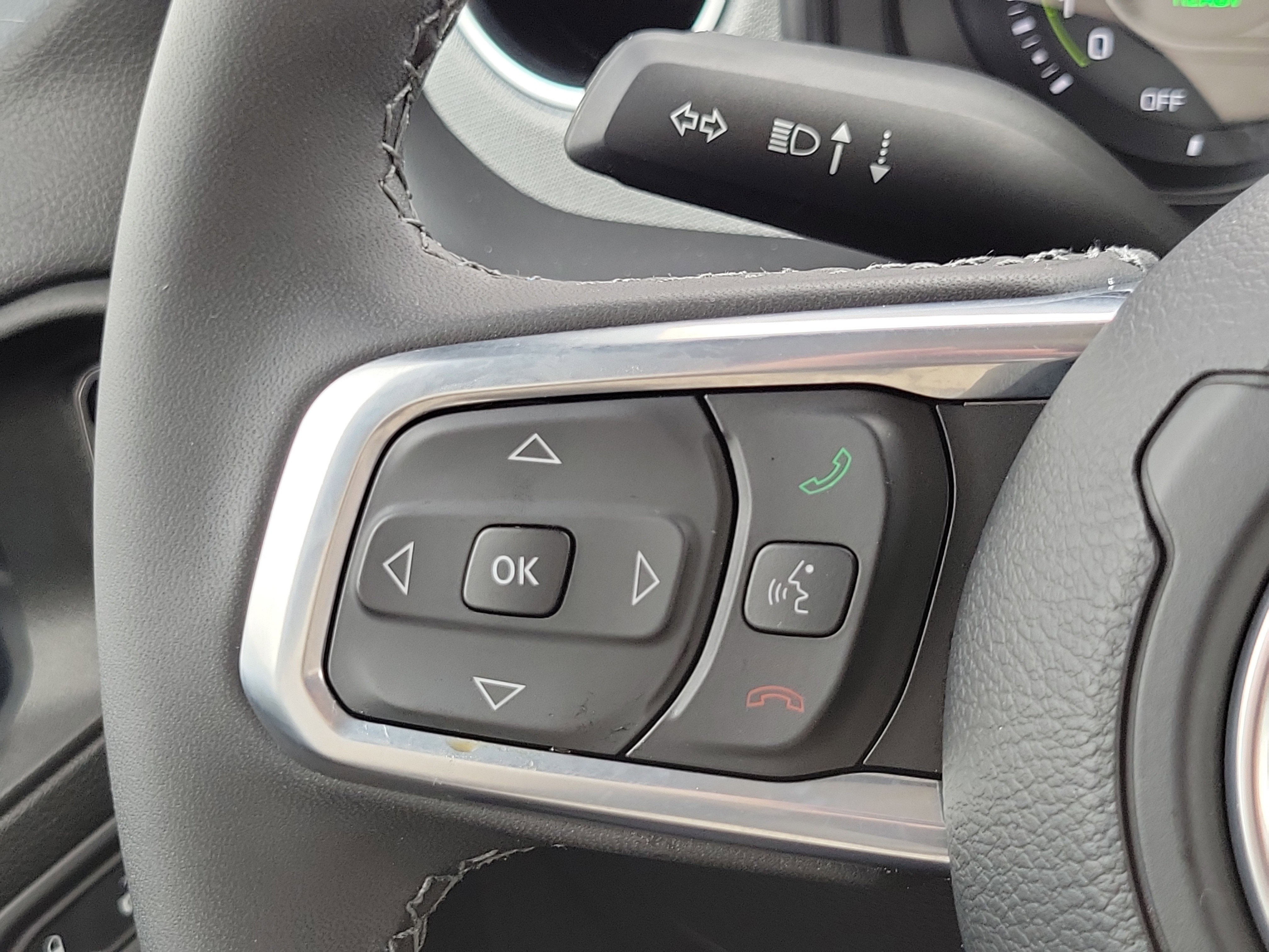 Used 2025 Jeep Wrangler Unlimited Sahara w/ Safety Group image 11