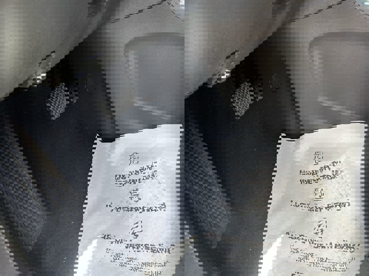 Used 2022 Chevrolet Equinox RS FWD image 17