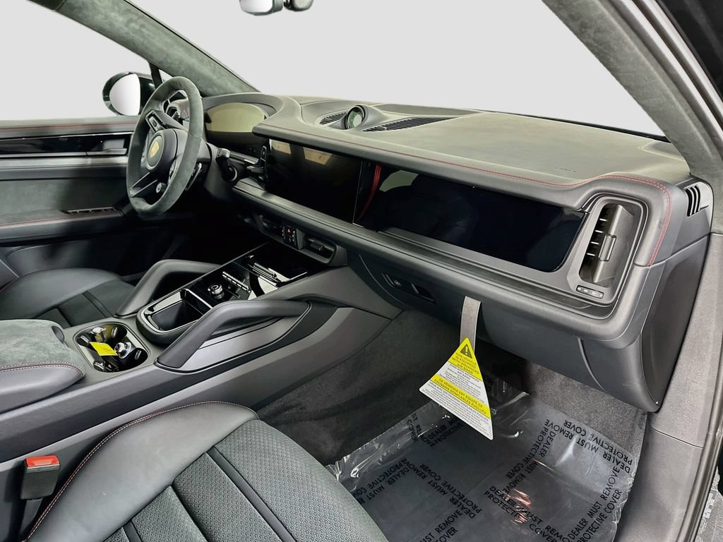 New 2026 Porsche Cayenne GTS AWD/4WD image 30