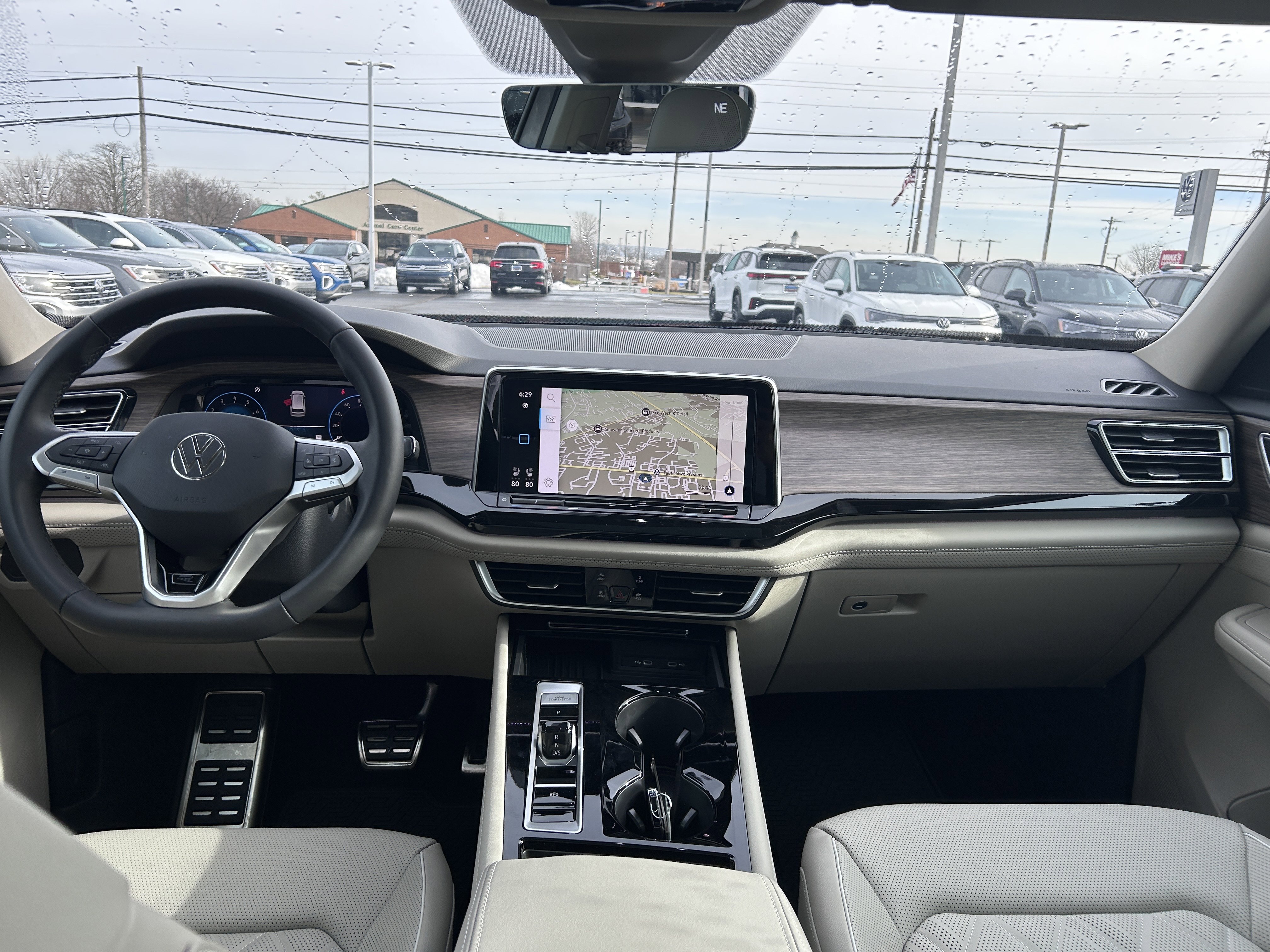 New 2026 Volkswagen Atlas SEL Premium R-Line image 10