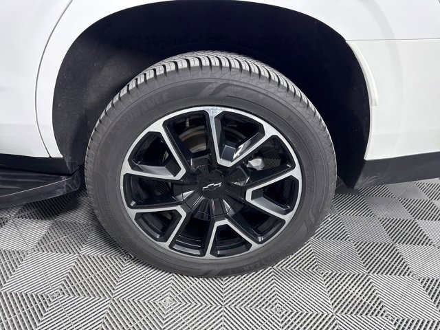 Used 2022 Chevrolet Tahoe RST w/ Sport Performance Package image 11