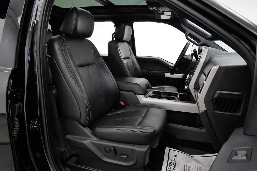 Used 2022 Ford F250 Lariat w/ Black Appearance Package AWD/4WD image 17