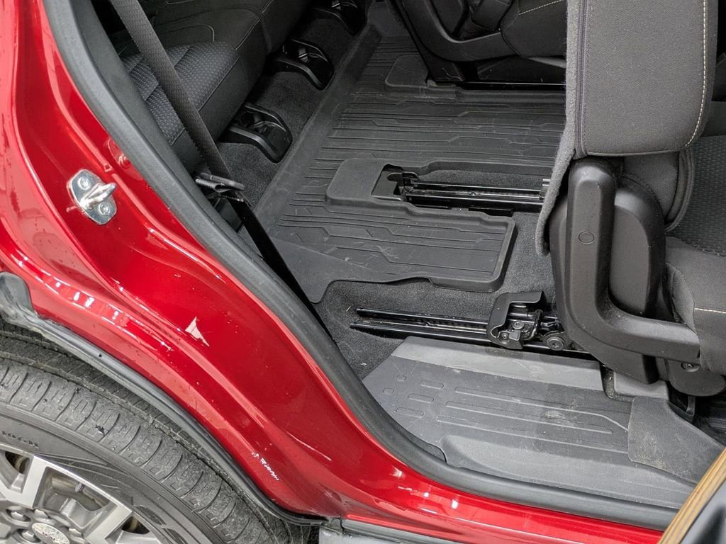 Used 2022 GMC Acadia SLE w/ Driver Convenience Package image 19