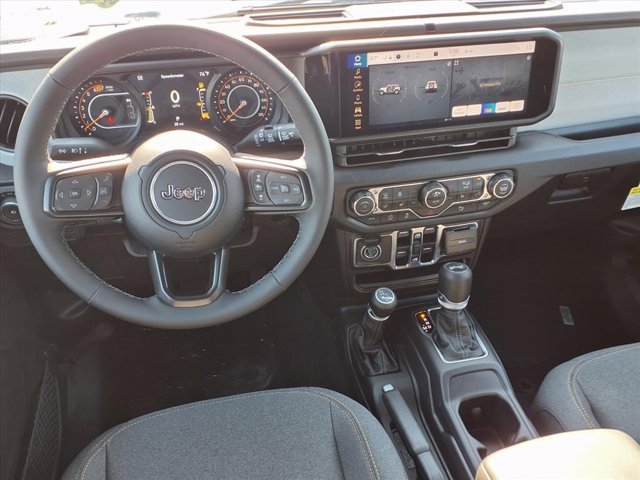 Used 2025 Jeep Wrangler Sport S image 5