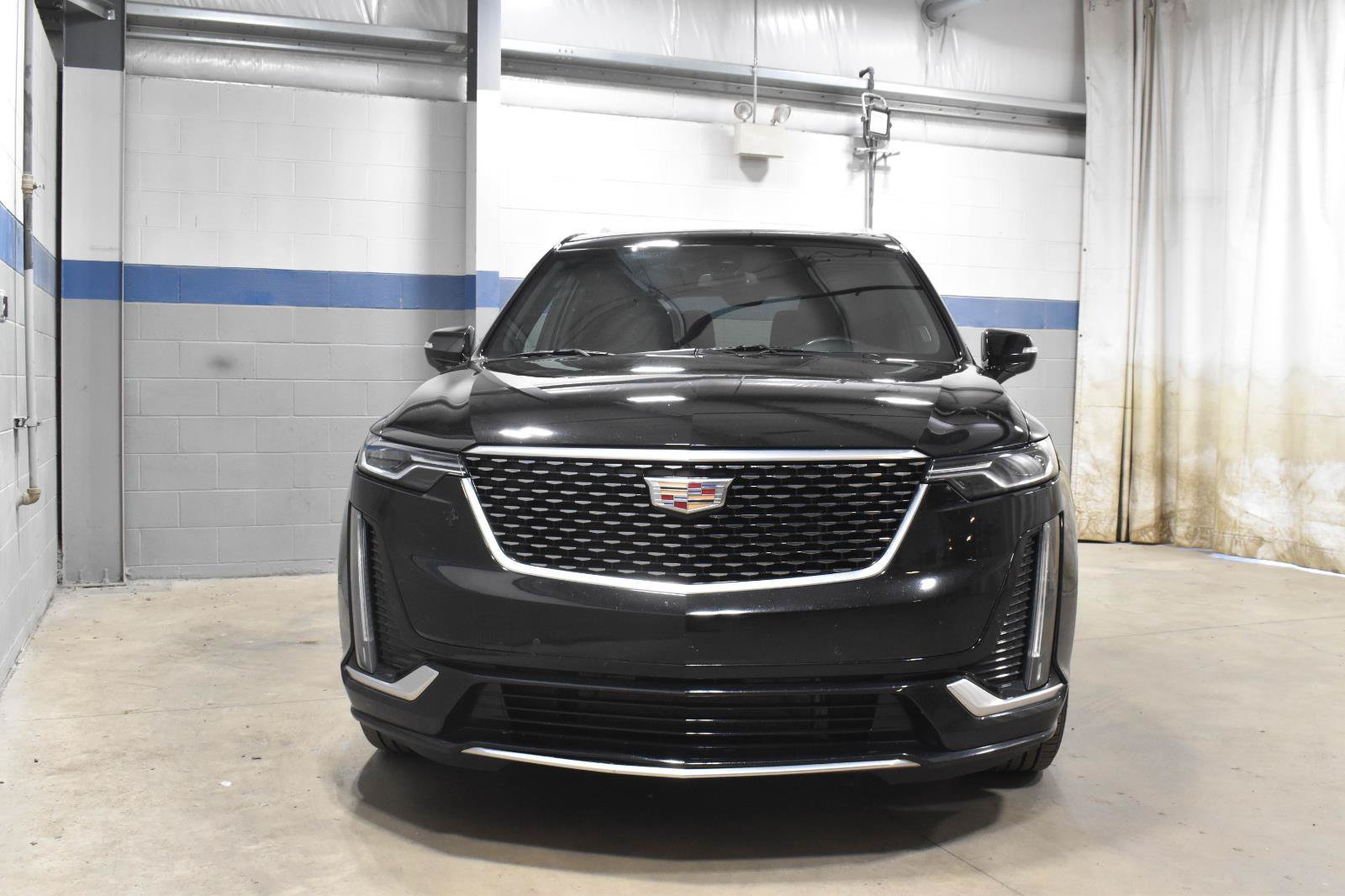 Certified 2024 Cadillac XT6 Premium Luxury FWD image 32