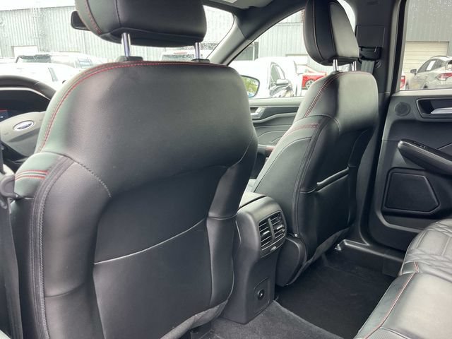 Used 2023 Ford Escape ST-Line Elite w/ Premium Technology Package AWD/4WD image 17