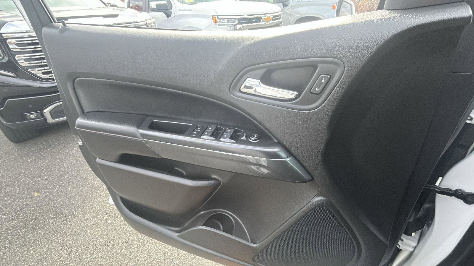 Certified 2022 GMC Canyon AT4 w/ Trailering Package image 14