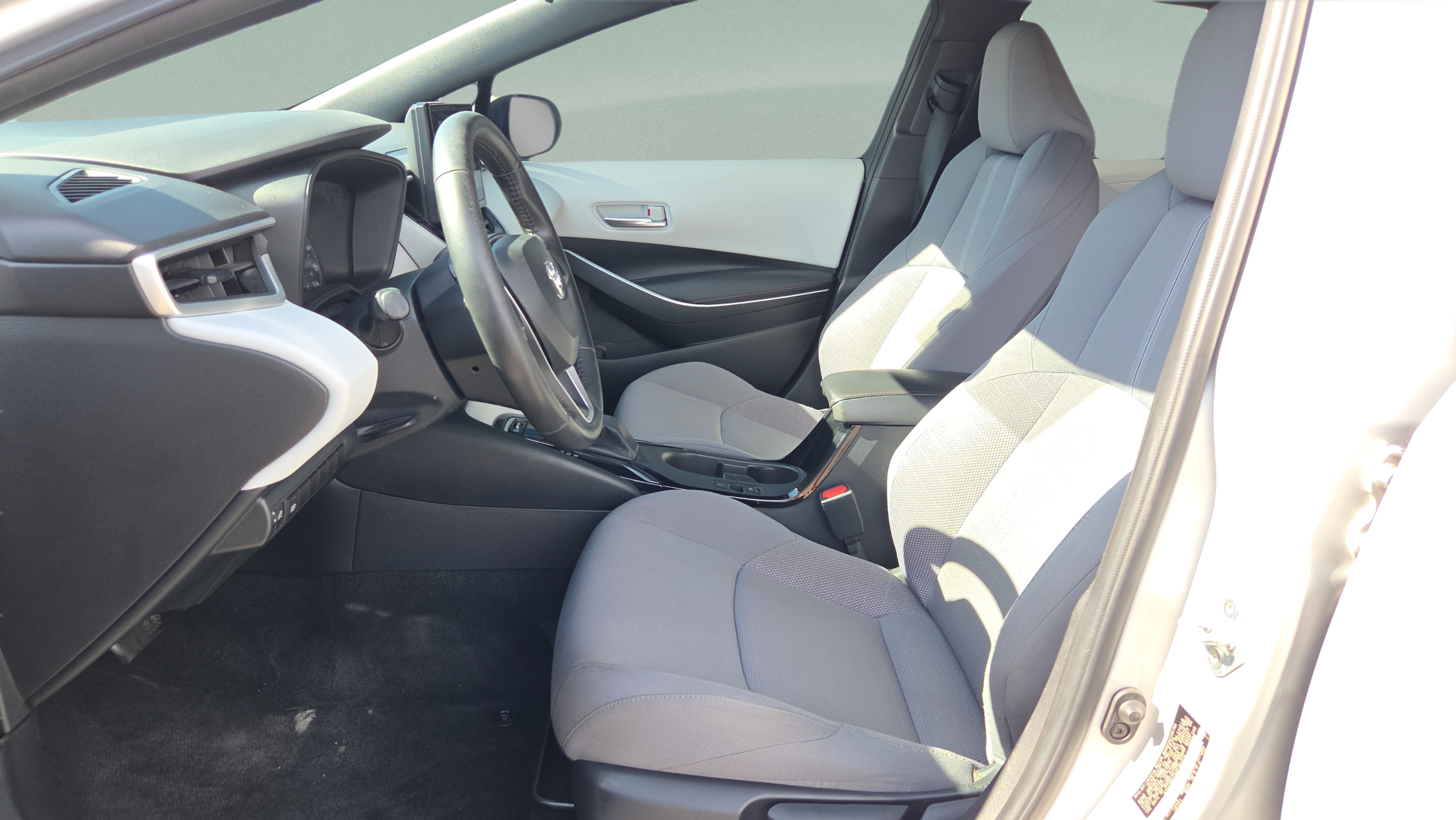 Certified 2024 Toyota Corolla SE FWD image 9