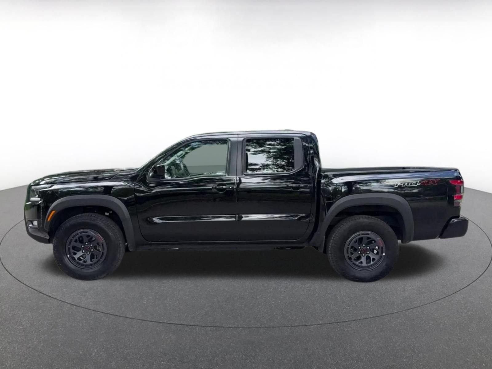Used 2026 Nissan Frontier PRO-4X AWD/4WD image 8