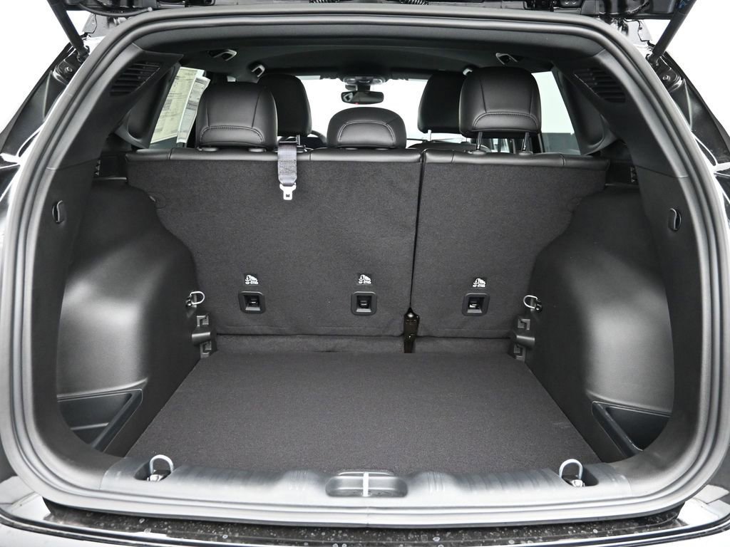 Used 2025 Jeep Compass Limited image 14