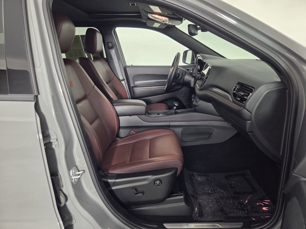 Certified 2025 Dodge Durango GT image 32