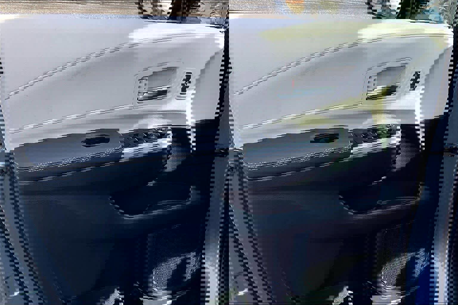 New 2026 Toyota Sienna Platinum image 10