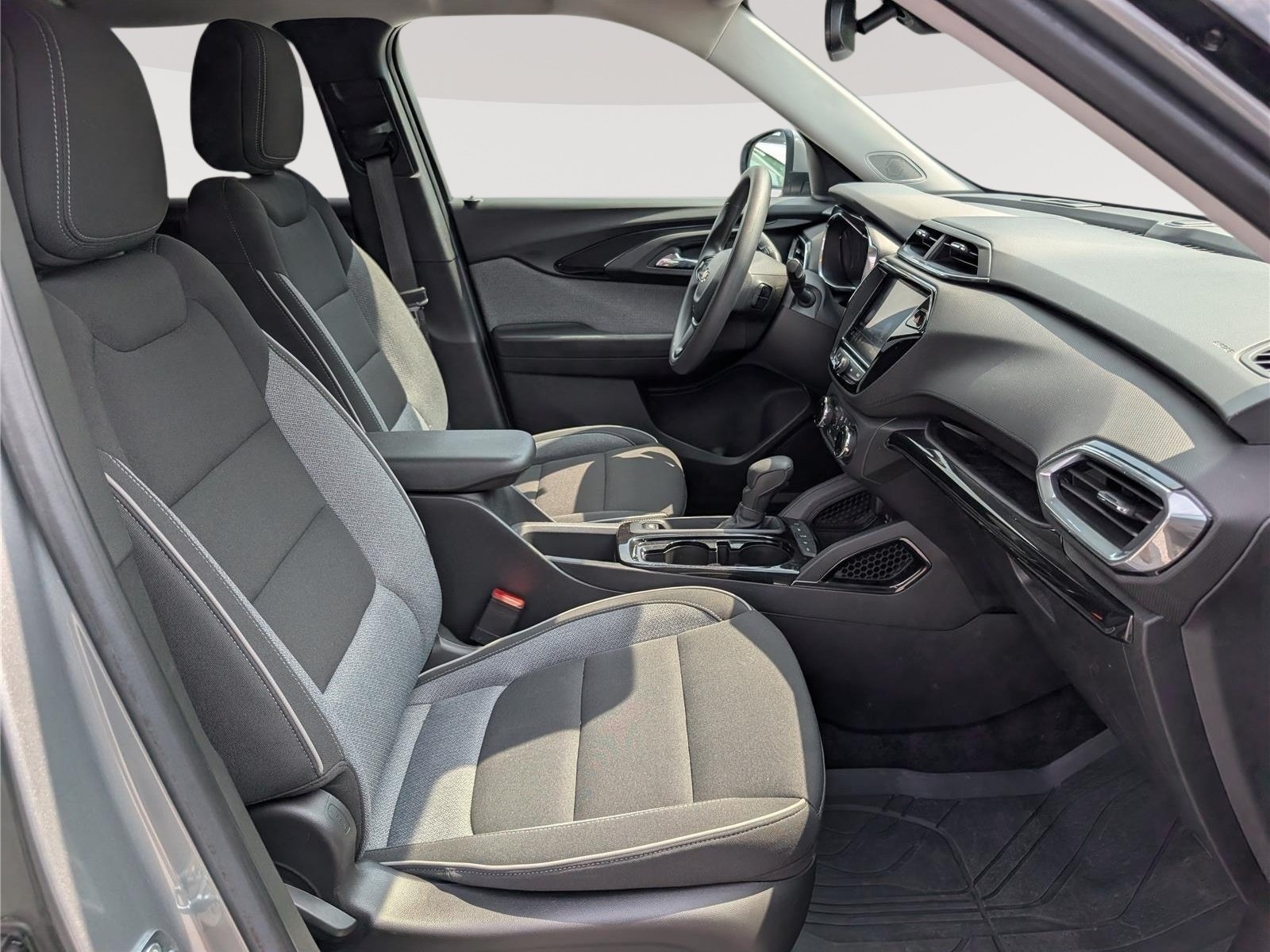 Used 2023 Chevrolet TrailBlazer LT w/ Convenience Package AWD/4WD image 12