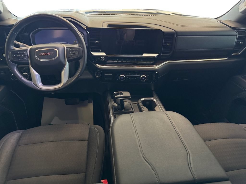 Used 2023 GMC Sierra 1500 Elevation w/ X31 Off-Road Package AWD/4WD image 12