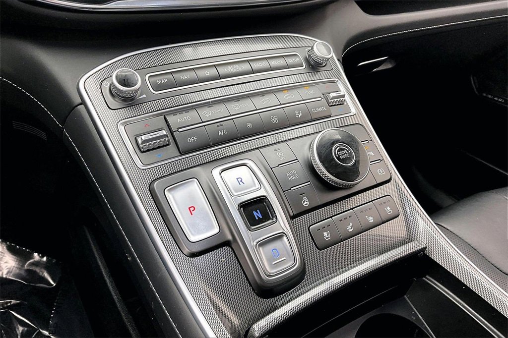 Used 2023 Hyundai Santa Fe Limited image 31