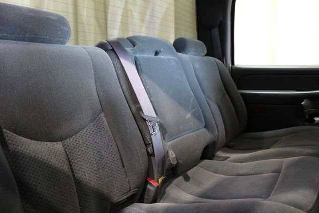Used 2004 Chevrolet Silverado 2500 LS w/ Heavy-Duty Power Package image 24