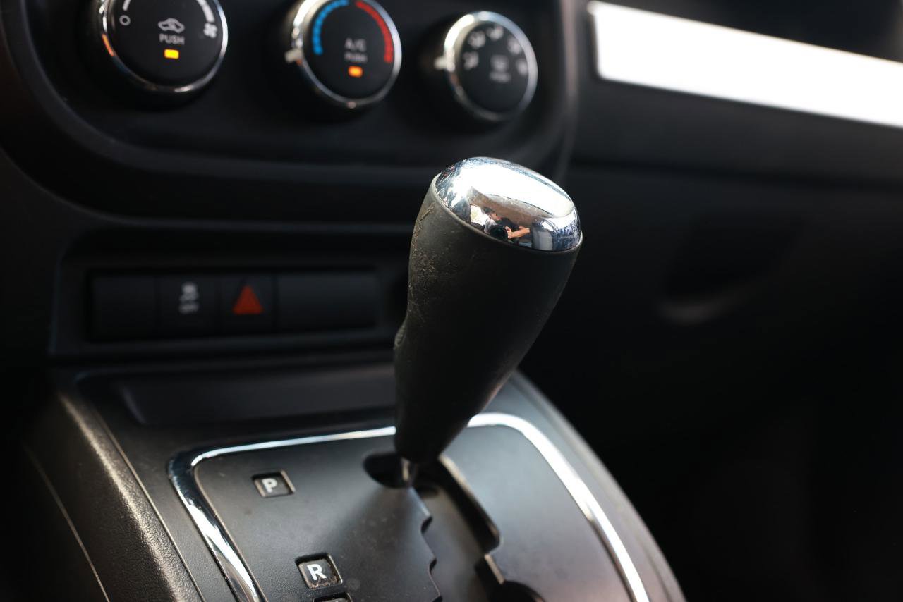 Used 2015 Jeep Compass Sport w/ Power Value Group FWD image 34