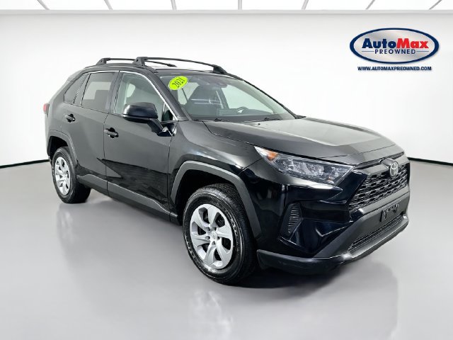 Used 2021 Toyota RAV4 LE AWD/4WD image 1