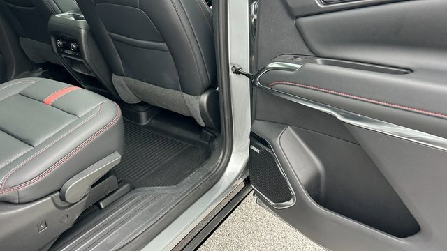 Certified 2024 Chevrolet Traverse RS w/ LPO, Floor Liner Package image 51