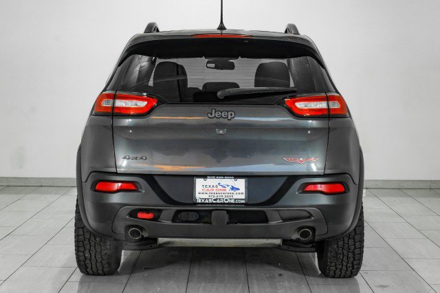 Used 2017 Jeep Cherokee Trailhawk w/ Cold Weather Group image 7