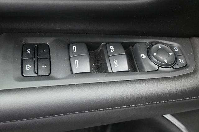 Used 2021 Chevrolet Suburban Z71 AWD/4WD image 7