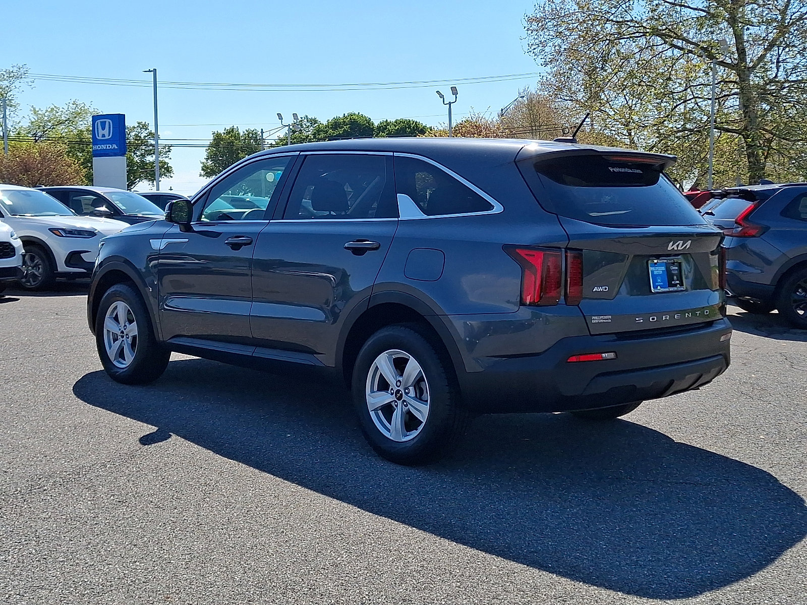 Used 2022 Kia Sorento LX AWD/4WD image 4
