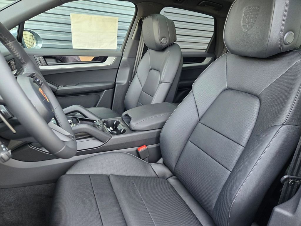 New 2026 Porsche Cayenne image 5