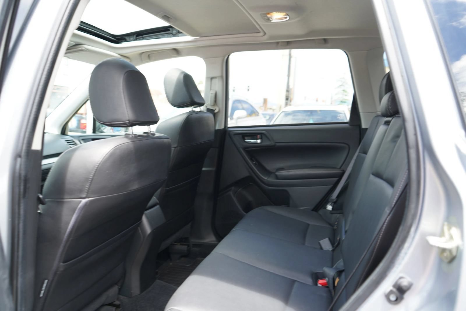 Used 2014 Subaru Forester 2.5i Limited AWD/4WD image 19