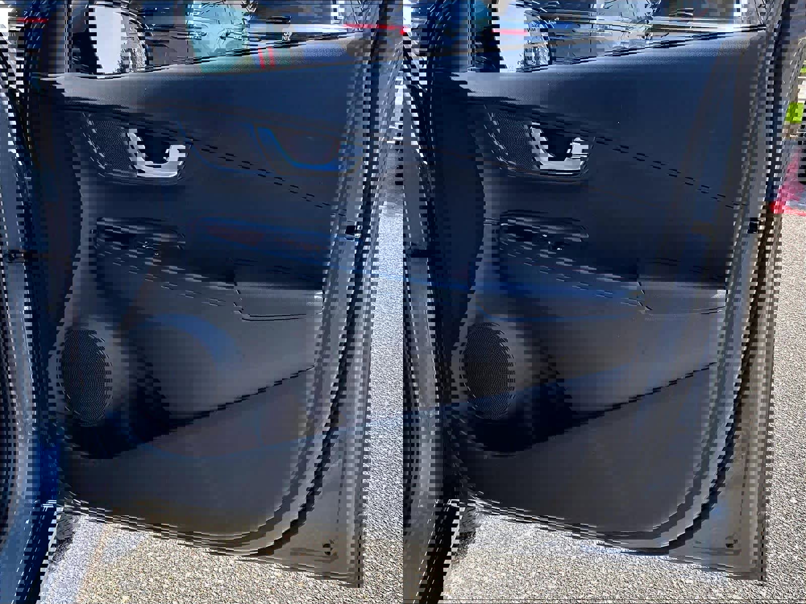 Used 2023 Hyundai Kona SE w/ Cargo Package FWD image 12