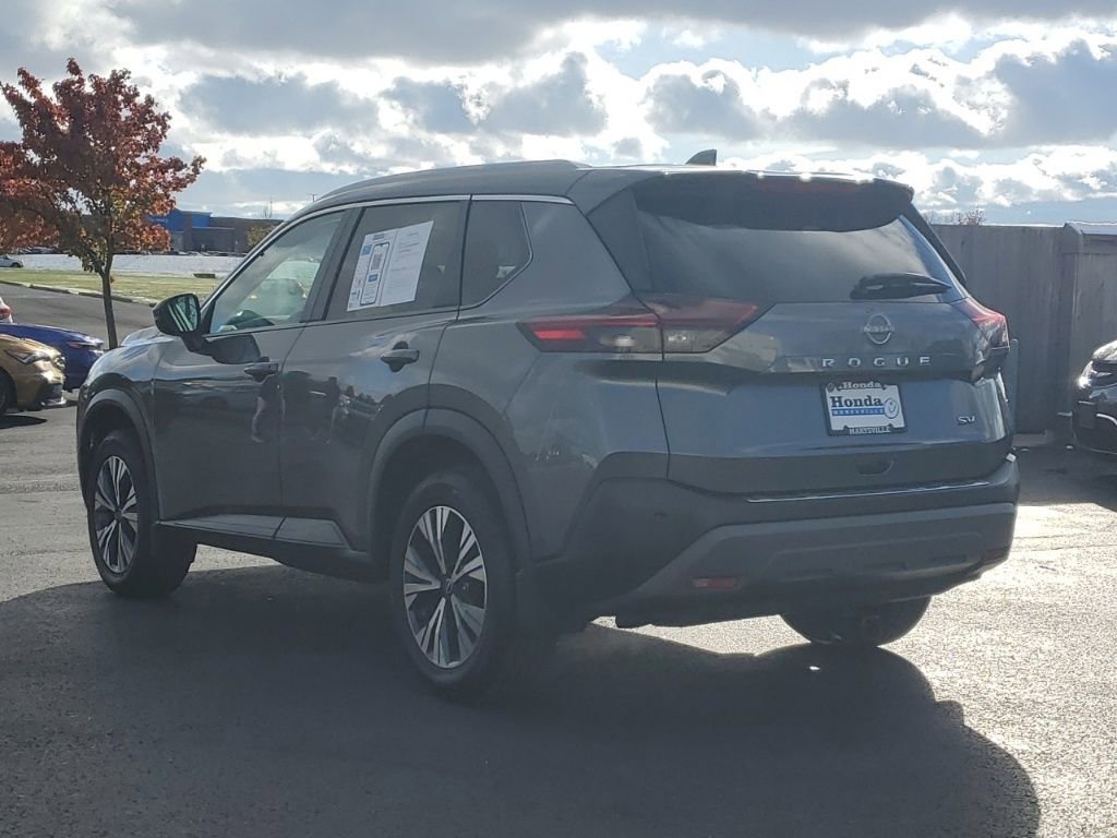 Used 2022 Nissan Rogue SV w/ SV Premium Package image 5
