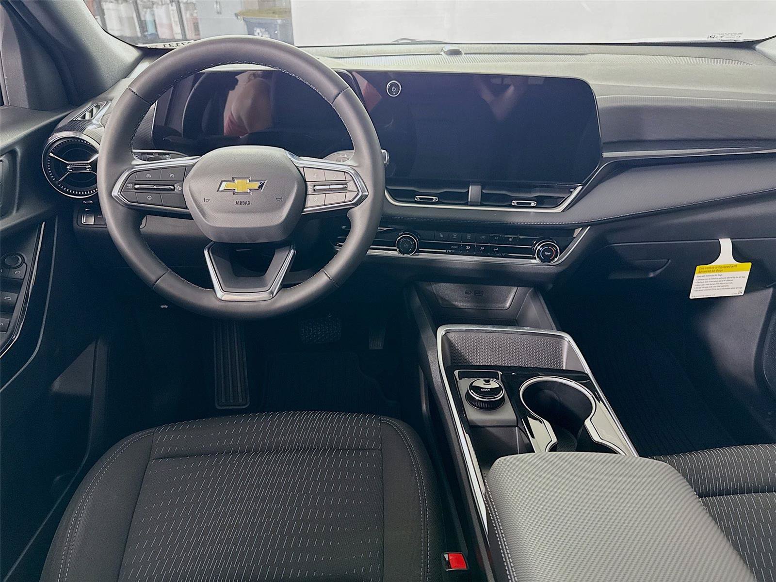 New 2026 Chevrolet Equinox LT AWD/4WD image 2
